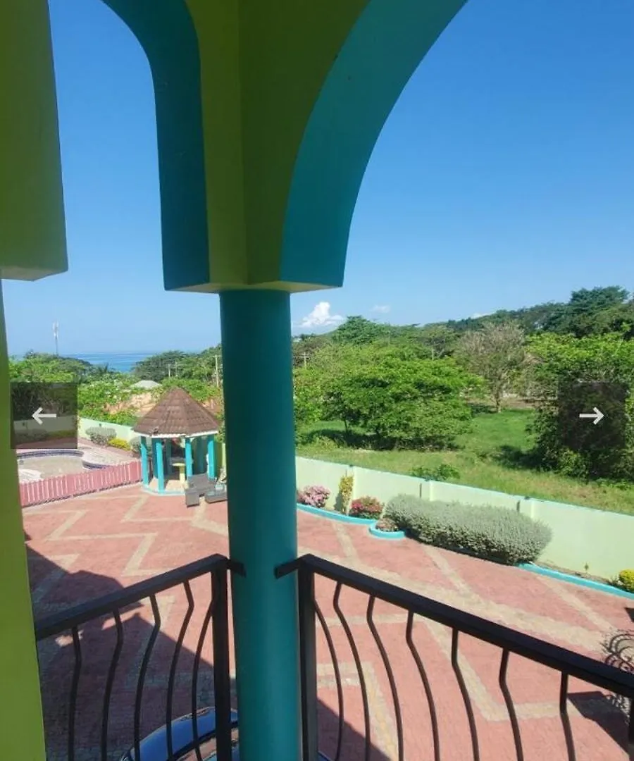 Bluefields Gardens Lejlighed Mearnsville